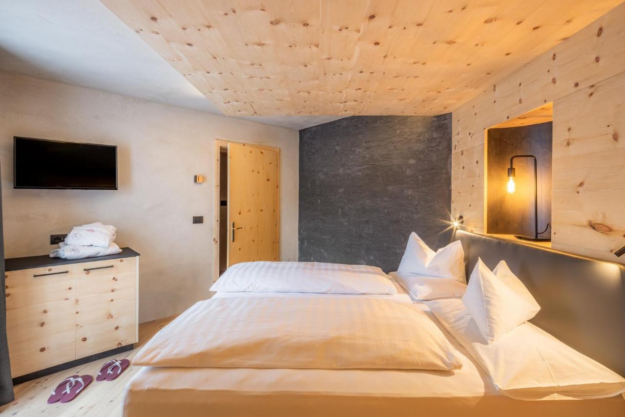 La Roccia Wellness Hotel Cavalese Dış mekan fotoğraf