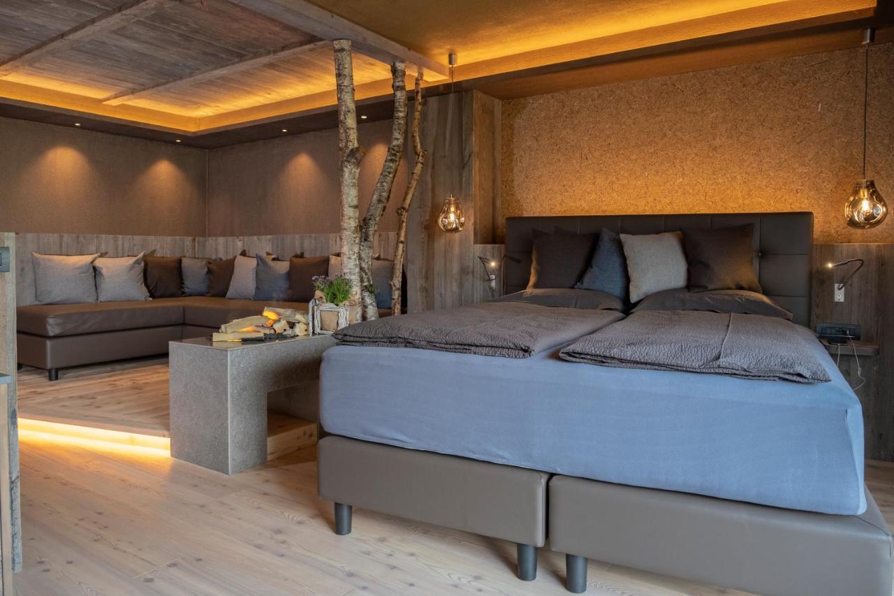 La Roccia Wellness Hotel Cavalese Dış mekan fotoğraf