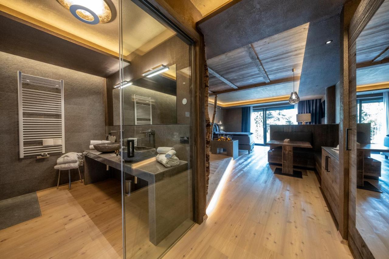 La Roccia Wellness Hotel Cavalese Dış mekan fotoğraf
