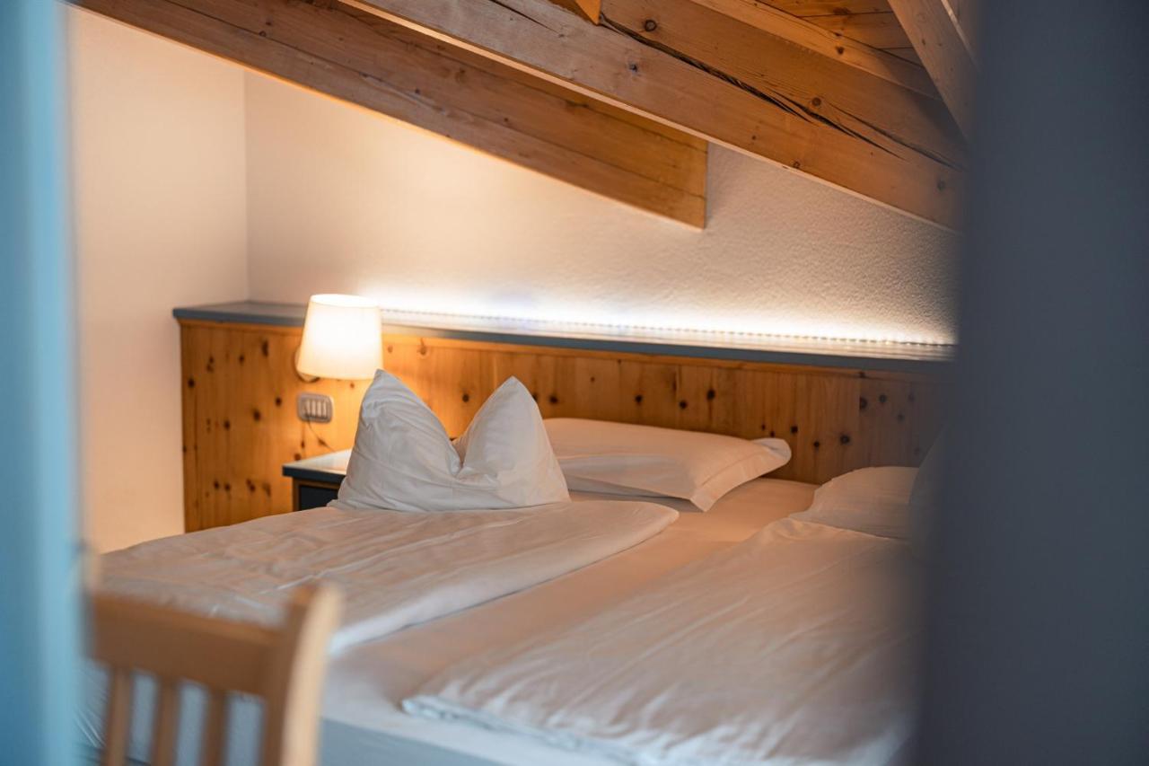 La Roccia Wellness Hotel Cavalese Dış mekan fotoğraf